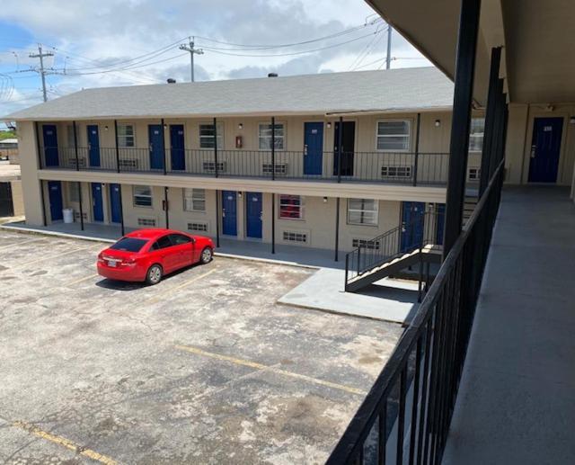 Texas Inn Сегин Экстерьер фото