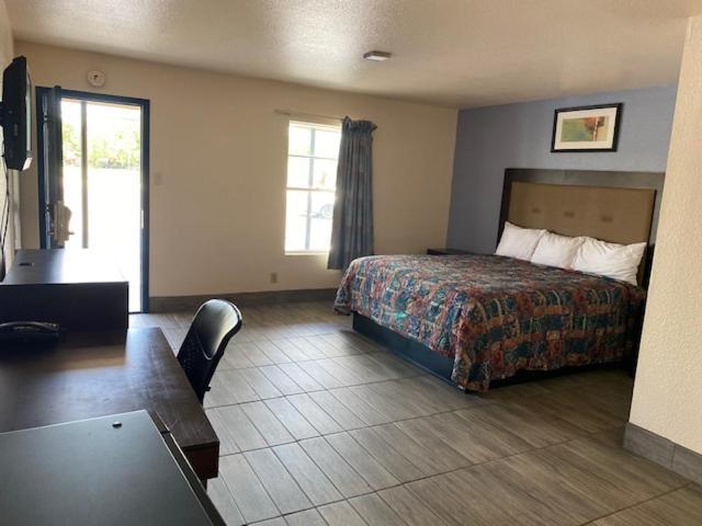 Texas Inn Сегин Экстерьер фото