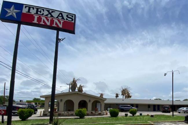 Texas Inn Сегин Экстерьер фото